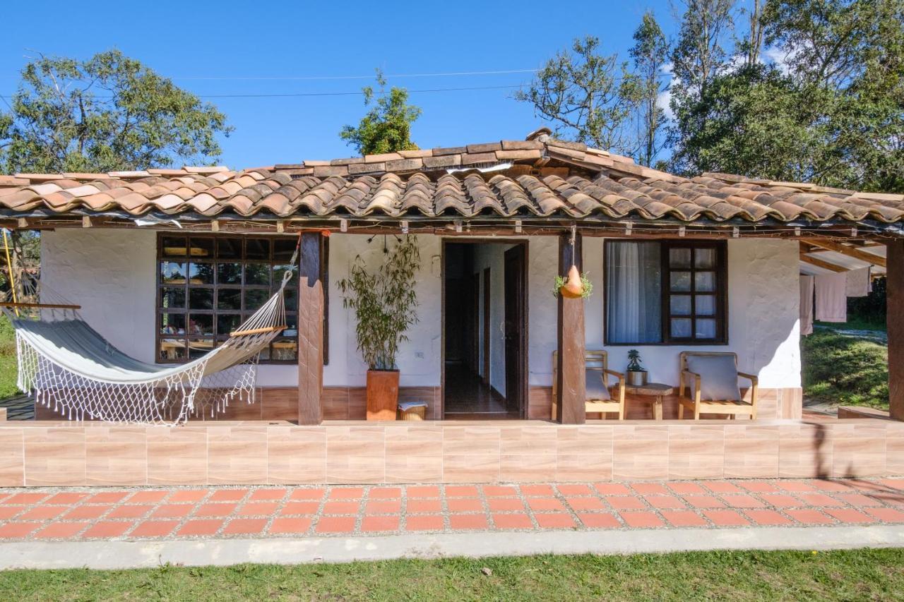 Casa Profunda - Santa Elena Guest House Medellín Eksteriør bilde