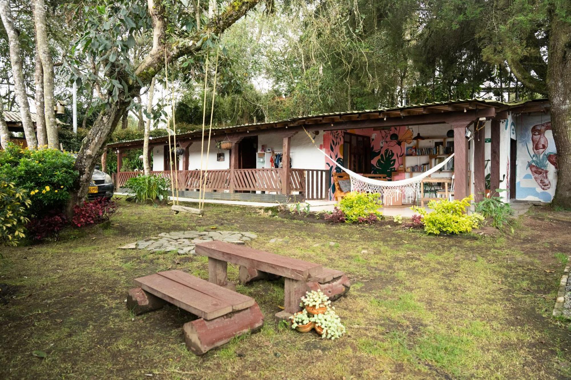Casa Profunda - Santa Elena Guest House Medellín Eksteriør bilde
