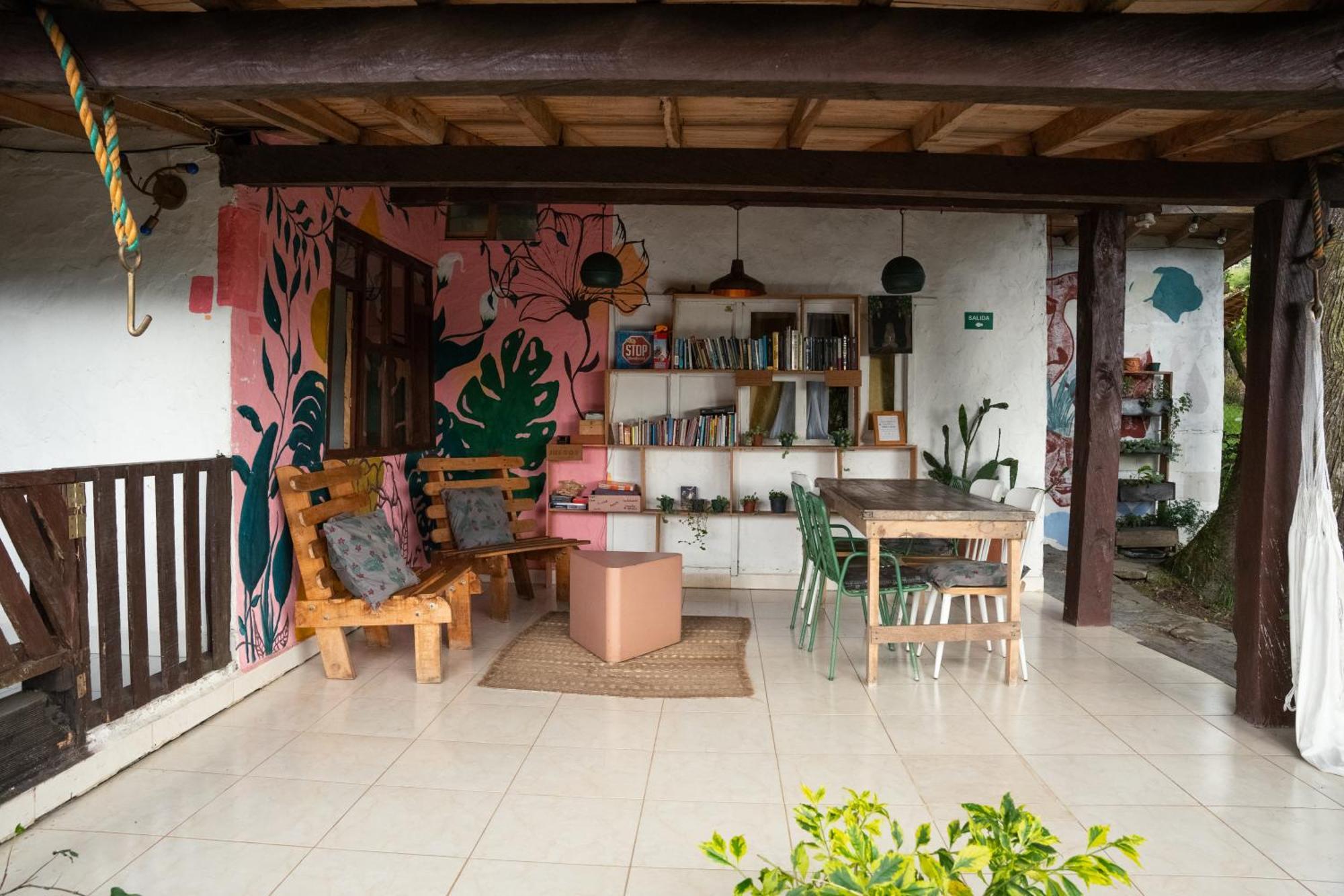Casa Profunda - Santa Elena Guest House Medellín Eksteriør bilde