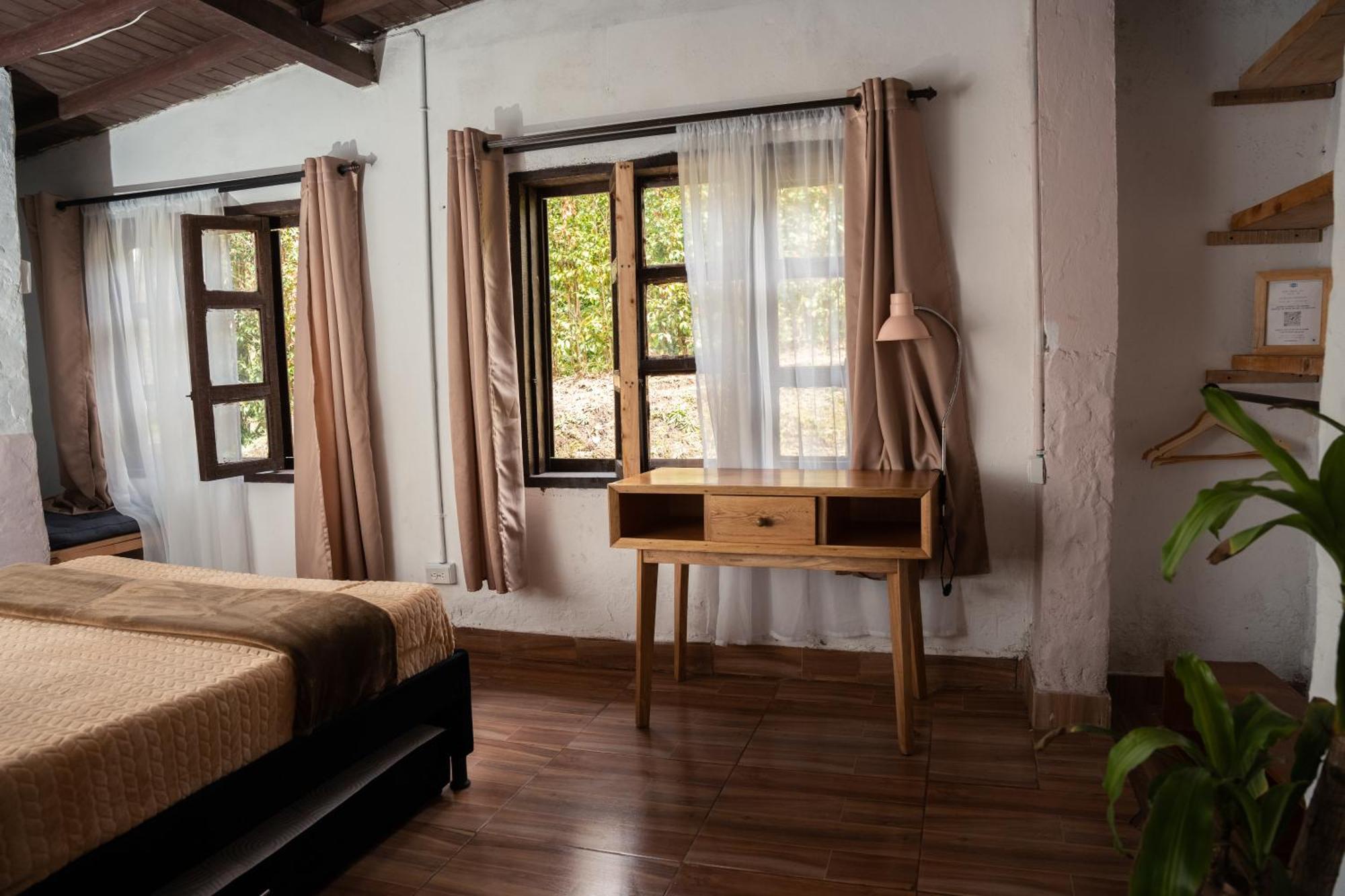 Casa Profunda - Santa Elena Guest House Medellín Eksteriør bilde